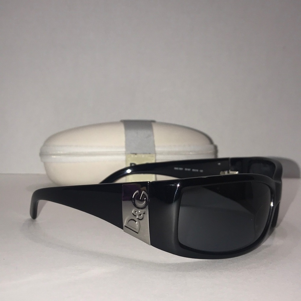 D&G black sunglasses